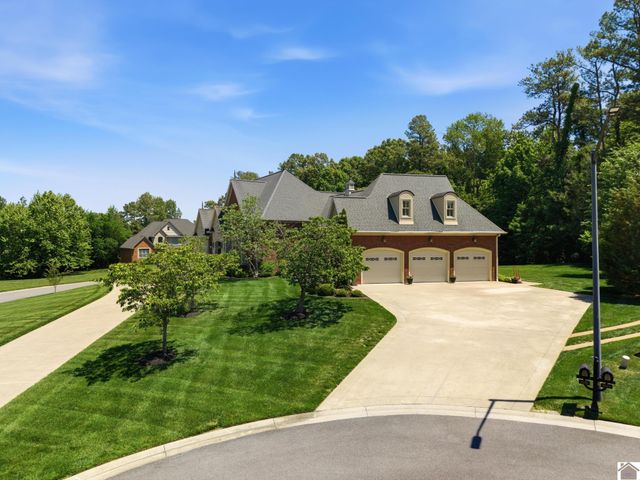 6330 Burchell, Paducah, KY 42003