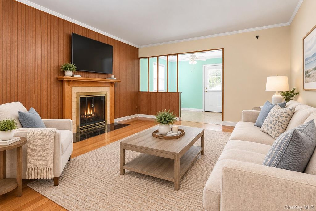 13 Inwood Road, Glen Cove, NY 11542 — photo 5