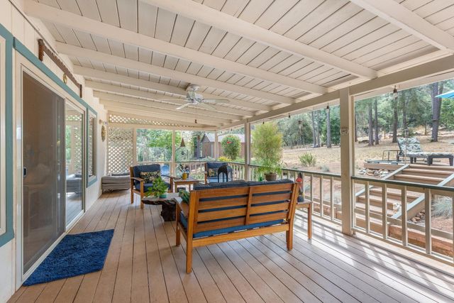 19222 Connie Dr, Grass Valley, CA 95949