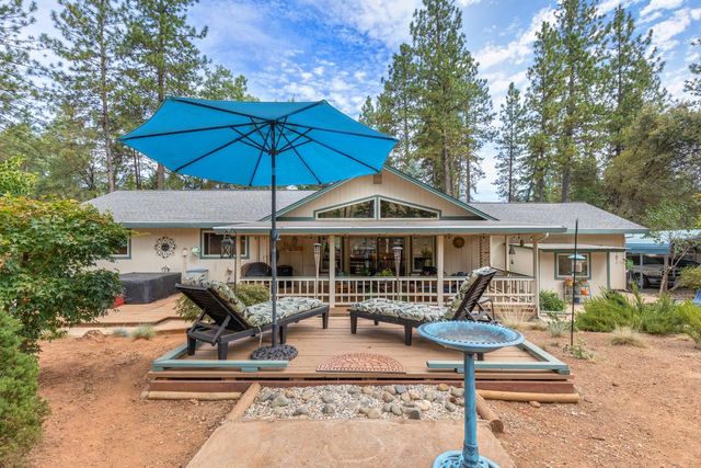 19222 Connie Dr, Grass Valley, CA 95949