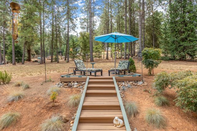 19222 Connie Dr, Grass Valley, CA 95949