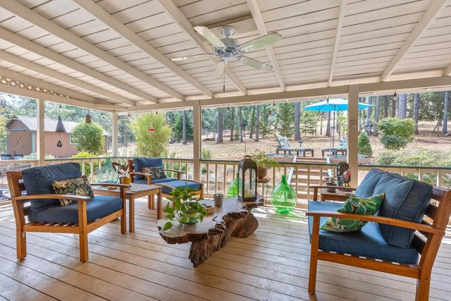19222 Connie Dr, Grass Valley, CA 95949