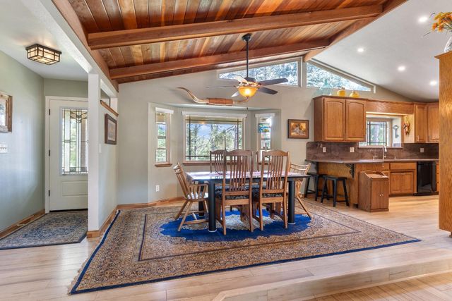 19222 Connie Dr, Grass Valley, CA 95949