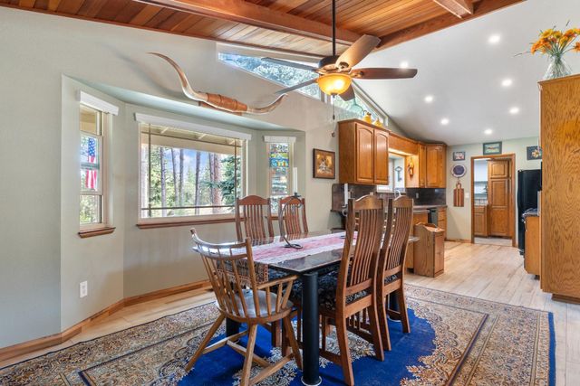 19222 Connie Dr, Grass Valley, CA 95949