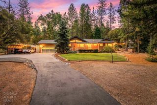 19222 Connie Dr, Grass Valley, CA 95949