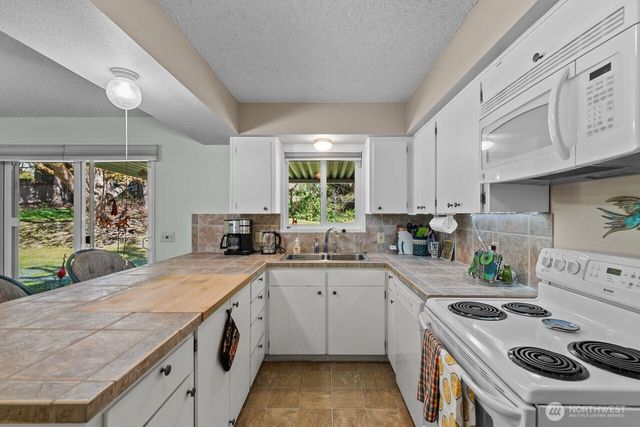 1401 N Devon Avenue, East Wenatchee, WA 98802