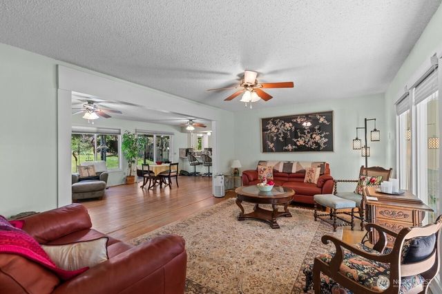 1401 N Devon Avenue, East Wenatchee, WA 98802