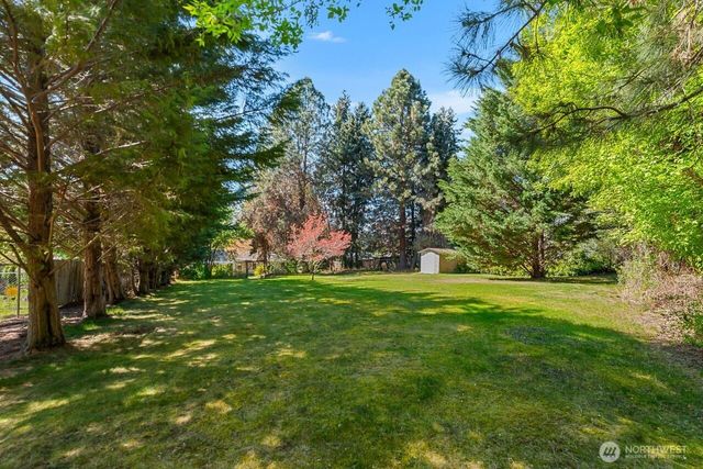 1401 N Devon Avenue, East Wenatchee, WA 98802