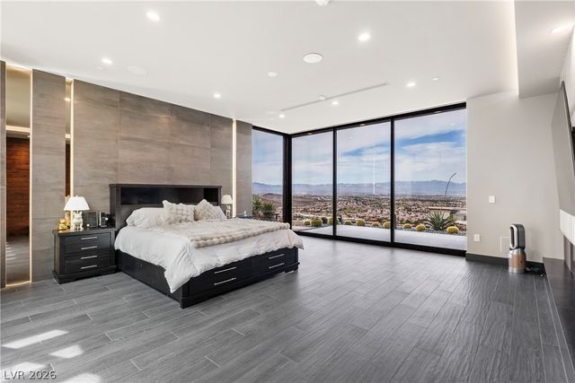 1550 Dragon Crest Avenue, Henderson, NV 89012