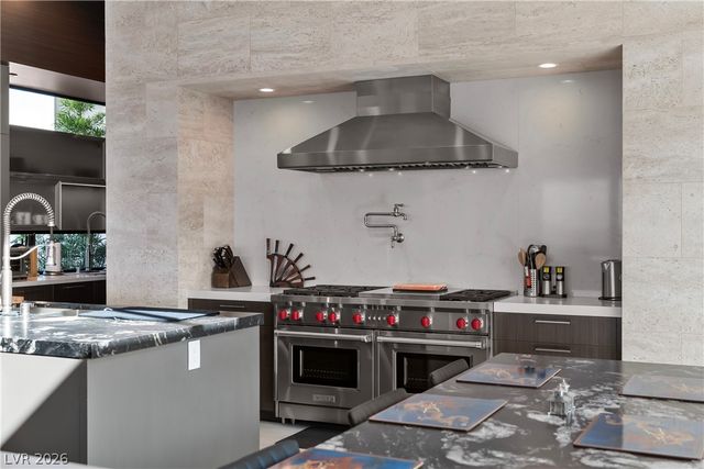 1550 Dragon Crest Avenue, Henderson, NV 89012