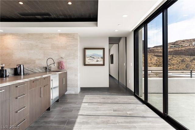 1550 Dragon Crest Avenue, Henderson, NV 89012
