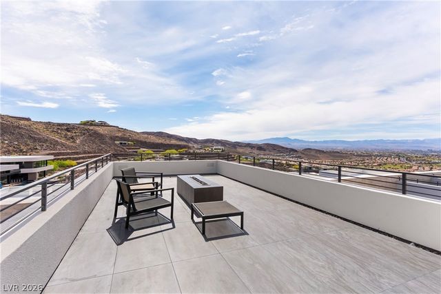 1550 Dragon Crest Avenue, Henderson, NV 89012