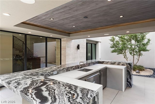 1550 Dragon Crest Avenue, Henderson, NV 89012