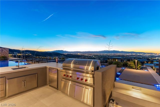 1550 Dragon Crest Avenue, Henderson, NV 89012