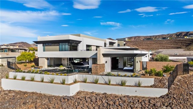 1550 Dragon Crest Avenue, Henderson, NV 89012