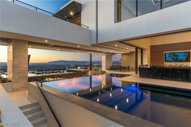 1550 Dragon Crest Avenue, Henderson, NV 89012