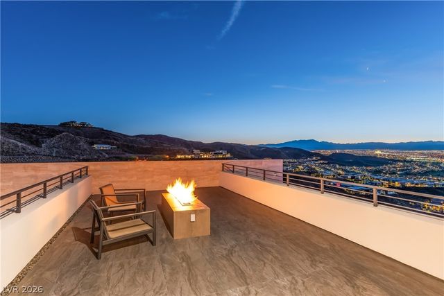 1550 Dragon Crest Avenue, Henderson, NV 89012
