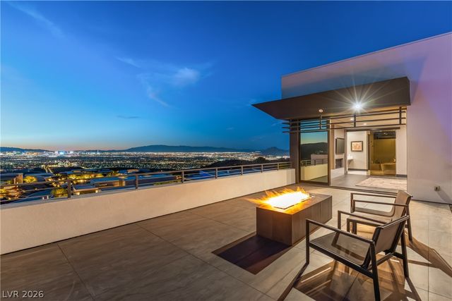 1550 Dragon Crest Avenue, Henderson, NV 89012