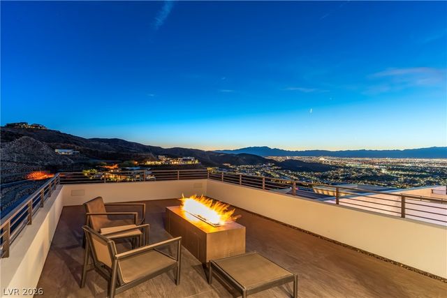 1550 Dragon Crest Avenue, Henderson, NV 89012