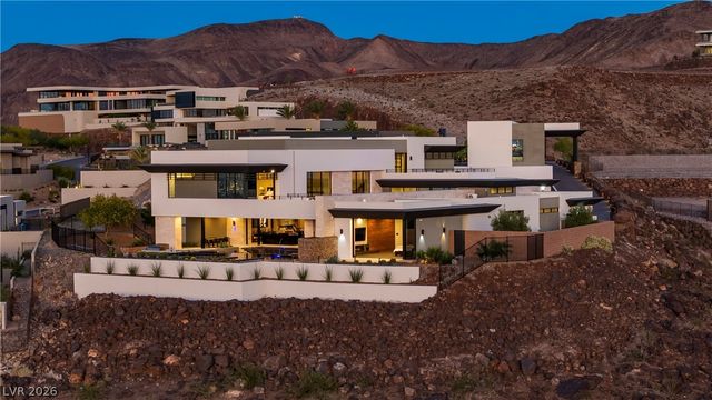 1550 Dragon Crest Avenue, Henderson, NV 89012