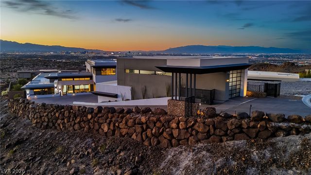 1550 Dragon Crest Avenue, Henderson, NV 89012