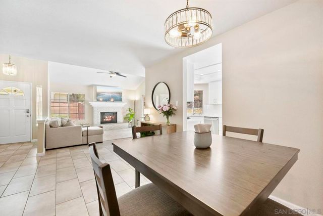 11781 Caminito De Las Missiones, San Diego, CA 92128