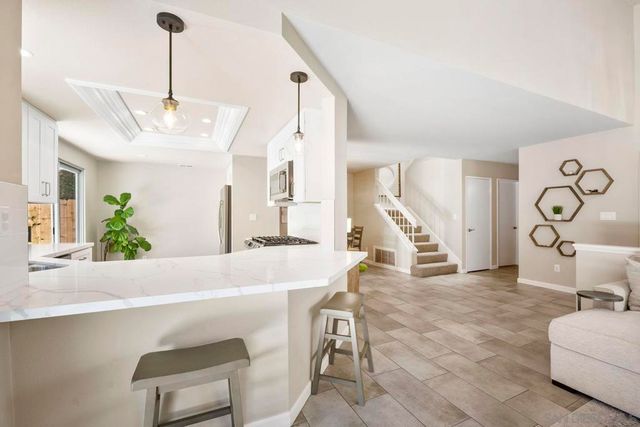 11781 Caminito De Las Missiones, San Diego, CA 92128