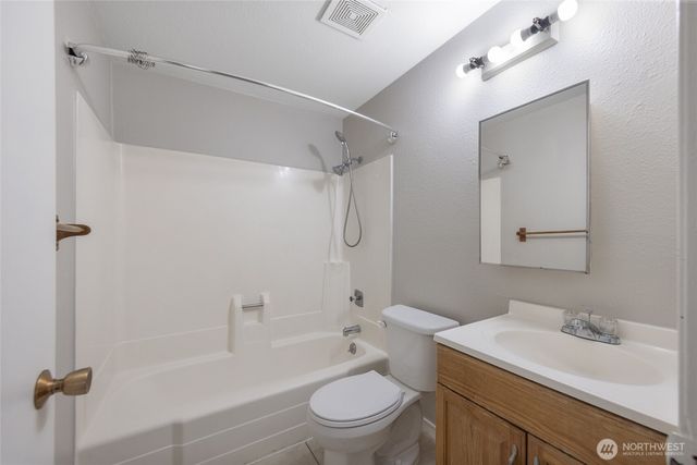 361 Earlington Avenue SW, Renton, WA 98057