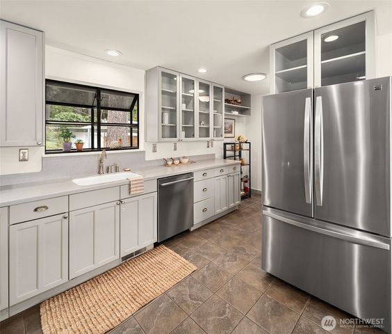 9139 SW Bayview Drive, Vashon, WA 98070