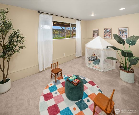9139 SW Bayview Drive, Vashon, WA 98070