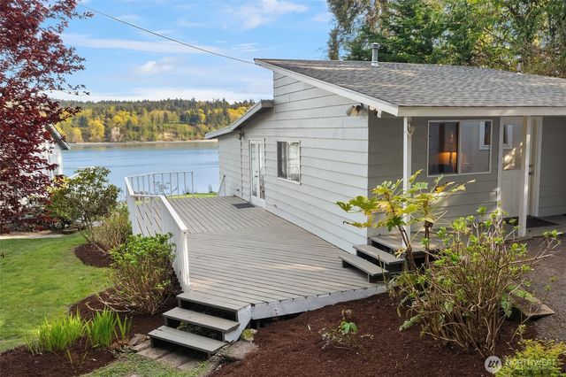 9139 SW Bayview Drive, Vashon, WA 98070