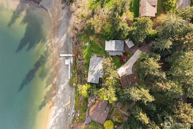9139 SW Bayview Drive, Vashon, WA 98070