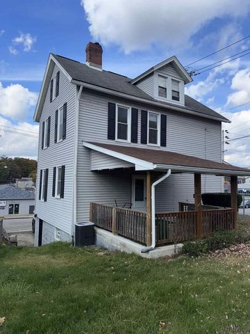 910 Harrison Ave., Jeannette, PA 15644