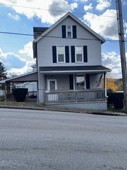 910 Harrison Ave., Jeannette, PA 15644