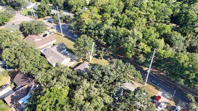 2560 Old Bay Road, Biloxi, MS 39531