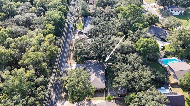 2560 Old Bay Road, Biloxi, MS 39531