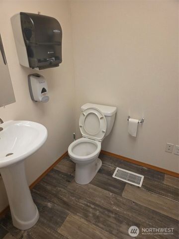 7807 Pacific Ave, Tacoma, WA 98408