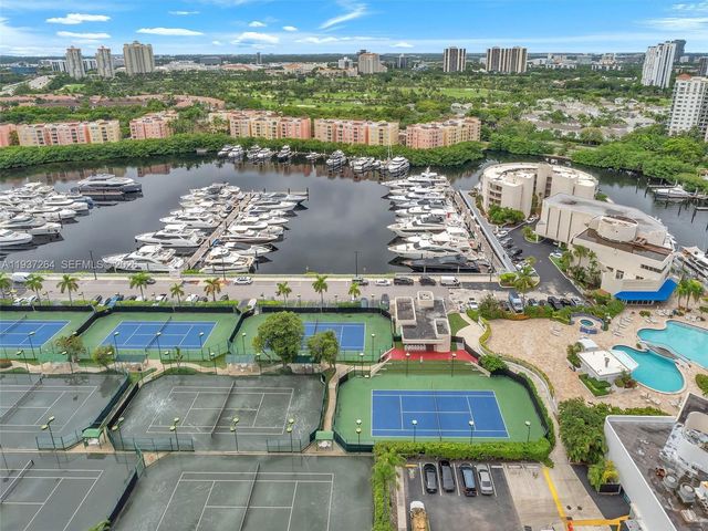 19707 Turnberry Way 25D, Aventura, FL 33180