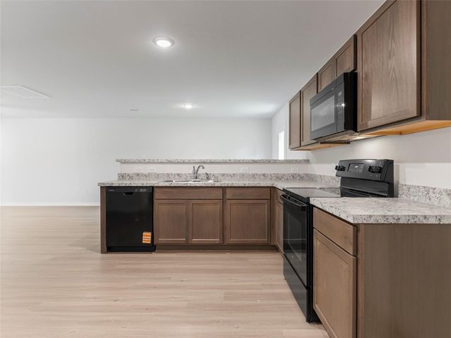 306 N Orange Street, Sweeny, TX 77480