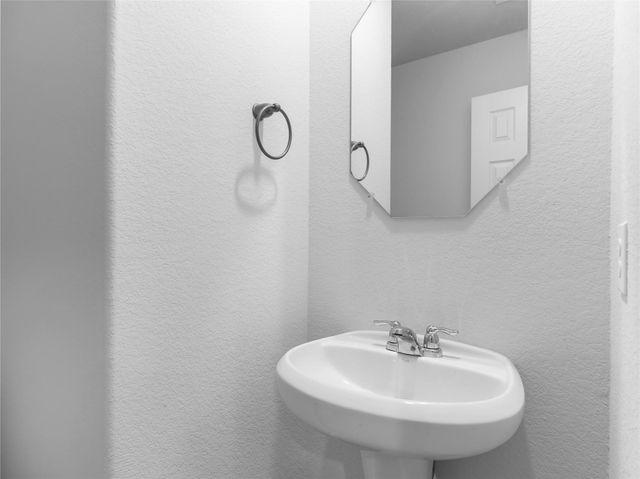 306 N Orange Street, Sweeny, TX 77480