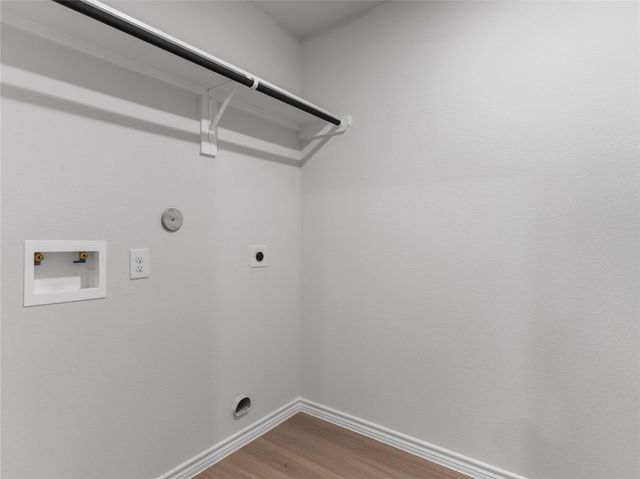 306 N Orange Street, Sweeny, TX 77480