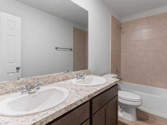 306 N Orange Street, Sweeny, TX 77480