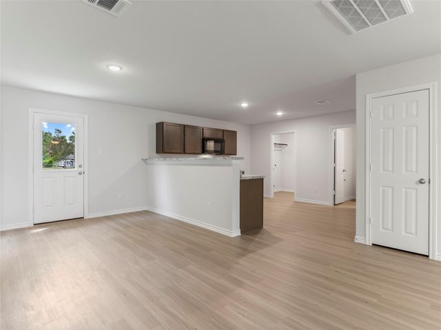 306 N Orange Street, Sweeny, TX 77480