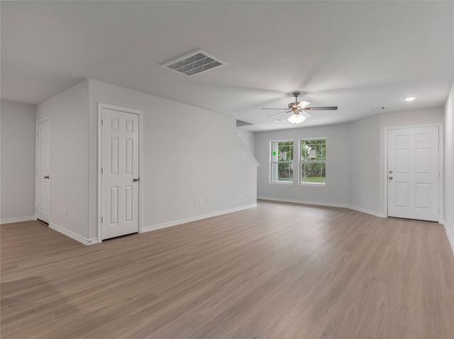 306 N Orange Street, Sweeny, TX 77480