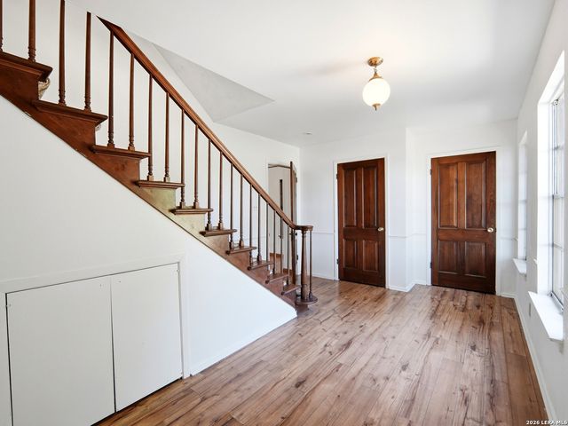 300 Avenue M, Hondo, TX 78861