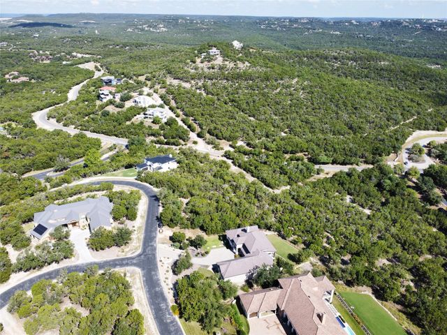 7206 Flagship Park DR, Jonestown, TX 78645