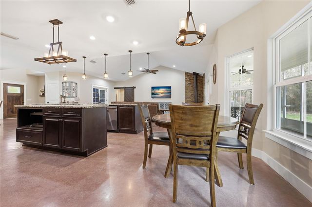 357 SW CONESTOGA WAY, Fort White, FL 32038