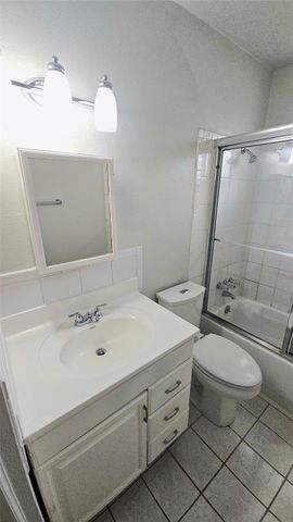 210 Brigadoon Lane, Friendswood, TX 77546