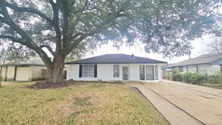 210 Brigadoon Lane, Friendswood, TX 77546