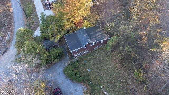 18 Decker Pond Rd, Vernon Twp., NJ 07461